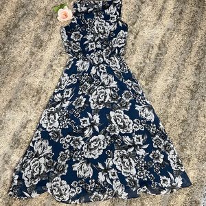 Long navy and gray midi floral print dress